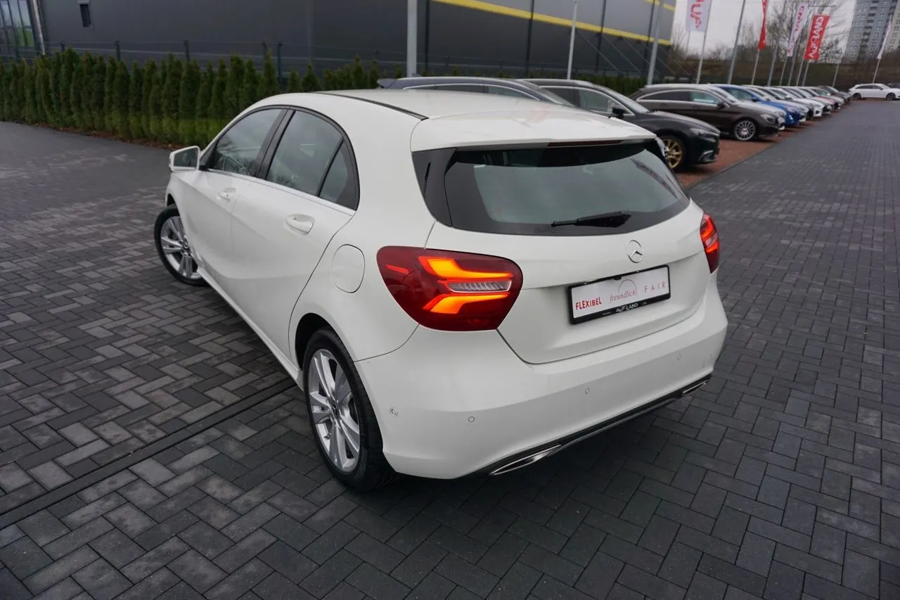 Mercedes-Benz A-Klasse A180 Navi...  Image 2