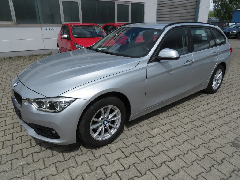 BMW 318 D TOURING*NAVI*PDC*AHK*LED*SITZHEIZUNG* Image 3