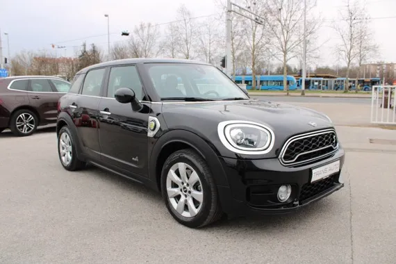 Mini Countryman SE ALL4 PLUG IN HYBRID *NAVI,LED,KAMERA* Image 3